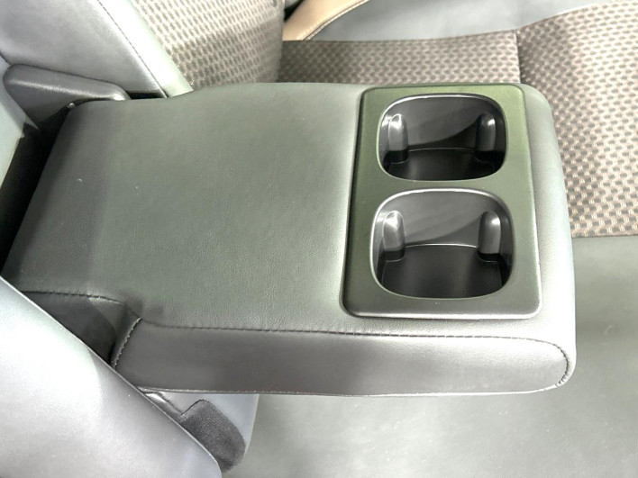 2017 Nissan Note DAA-HE12 (UW-69f1f6f042971)[11]