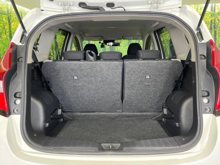 2018 Nissan Note DAA-HE12 (UW-69f1f6f0e355a)[11]