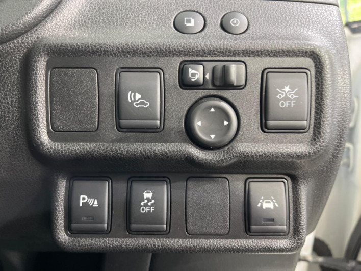 2018 Nissan Note DAA-HE12 (UW-69f1f6f0e355a)[19]