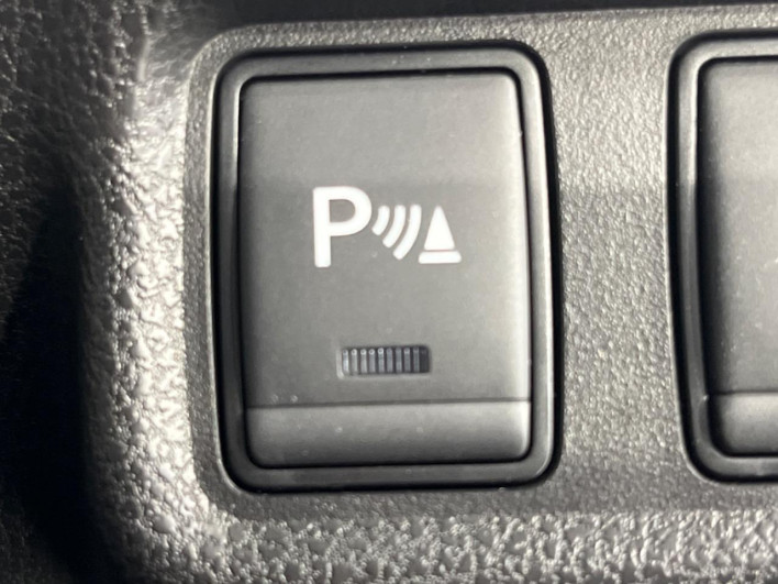 2018 Nissan Note DAA-HE12 (UW-69f1f6f0e355a)[24]