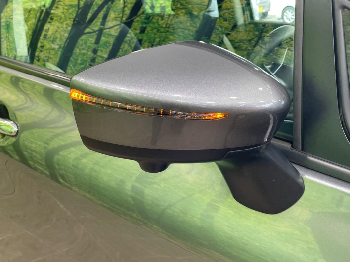 2019 Nissan Note DAA-HE12 (UW-69f1f6f1b199c)[27]