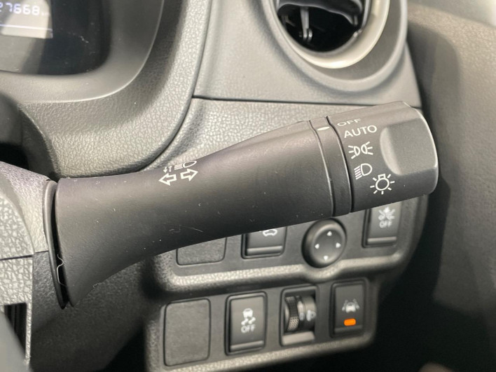 2019 Nissan Note DAA-HE12 (UW-69f1f6f1b199c)[8]