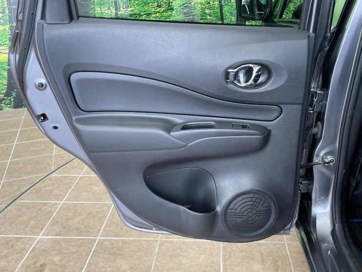 2019 Nissan Note DAA-HE12 (UW-69f1f6f1b199c)[18]