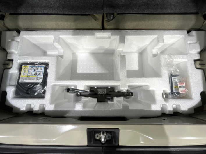 2020 Suzuki ALTO Lapin DBA-HE33S (UW-69f1f6f3780c0)[15]