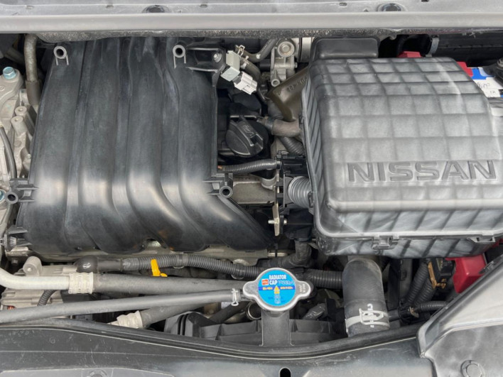 2013 Nissan Serena DAA-HFC26 (UW-69f1f6f3d67e7)[29]