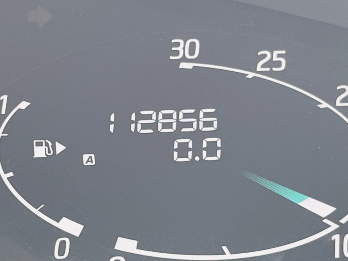 2013 Nissan Serena DAA-HFC26 (UW-69f1f6f3d67e7)[2]