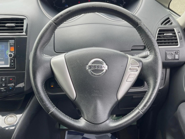 2013 Nissan Serena DAA-HFC26 (UW-69f1f6f3d67e7)[21]