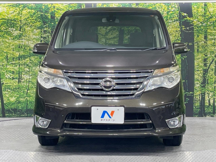 2014 Nissan Serena DAA-HFC26 (UW-69f1f6f43fa8a)[13]