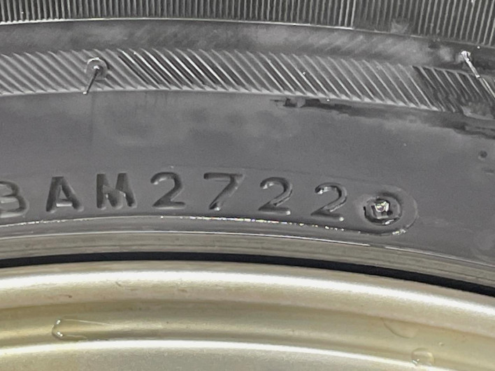 2014 Nissan Serena DAA-HFC26 (UW-69f1f6f43fa8a)[8]