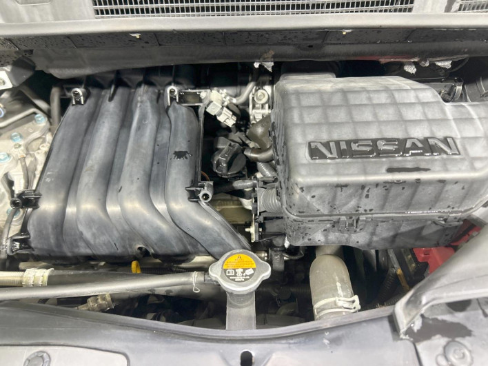 2014 Nissan Serena DAA-HFC26 (UW-69f1f6f472525)[4]