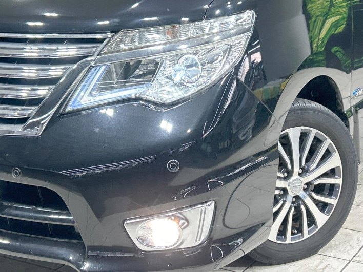 2014 Nissan Serena DAA-HFC26 (UW-69f1f6f472525)[11]