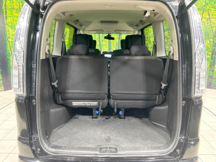 2014 Nissan Serena DAA-HFC26 (UW-69f1f6f472525)[26]