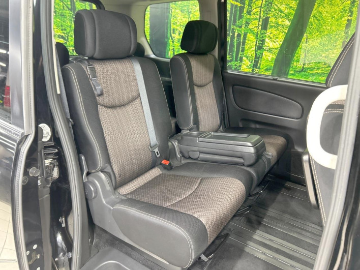 2014 Nissan Serena DAA-HFC26 (UW-69f1f6f472525)[29]