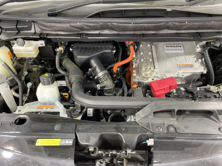 2021 Nissan Serena 6AA-HFC27 (UW-69f1f6f5d0079)[4]