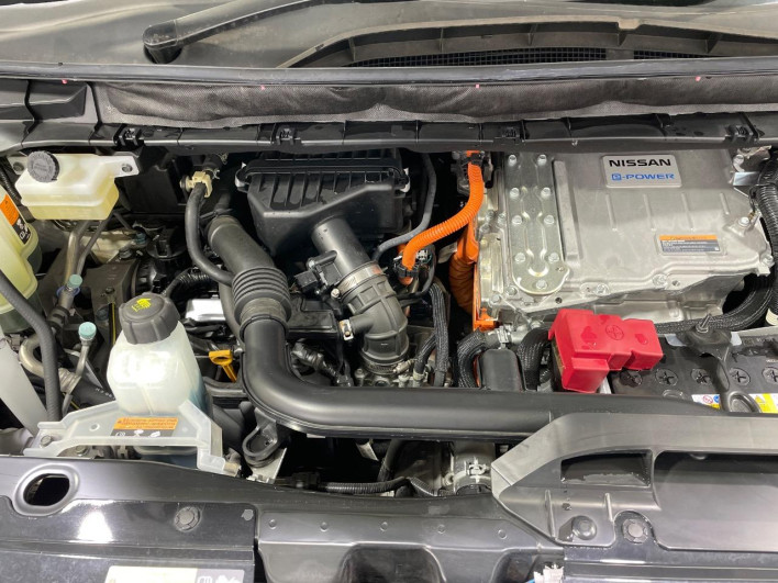 2021 Nissan Serena 6AA-HFC27 (UW-69f1f6f6adba8)[6]