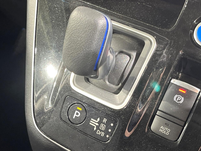 2021 Nissan Serena 6AA-HFC27 (UW-69f1f6f880ec9)[26]