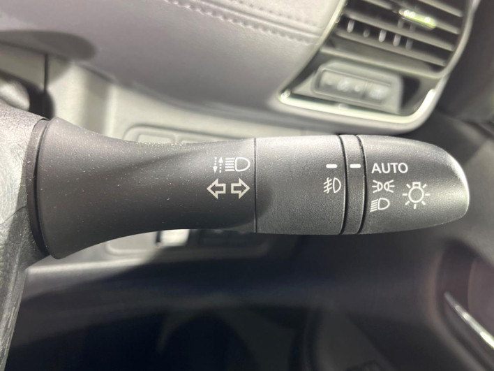 2021 Nissan Serena 6AA-HFC27 (UW-69f1f6f880ec9)[24]