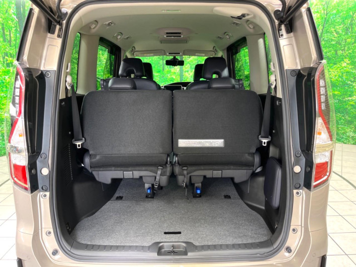 2021 Nissan Serena 6AA-HFC27 (UW-69f1f6f9da00b)[16]