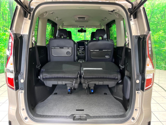 2021 Nissan Serena 6AA-HFC27 (UW-69f1f6f9da00b)[15]