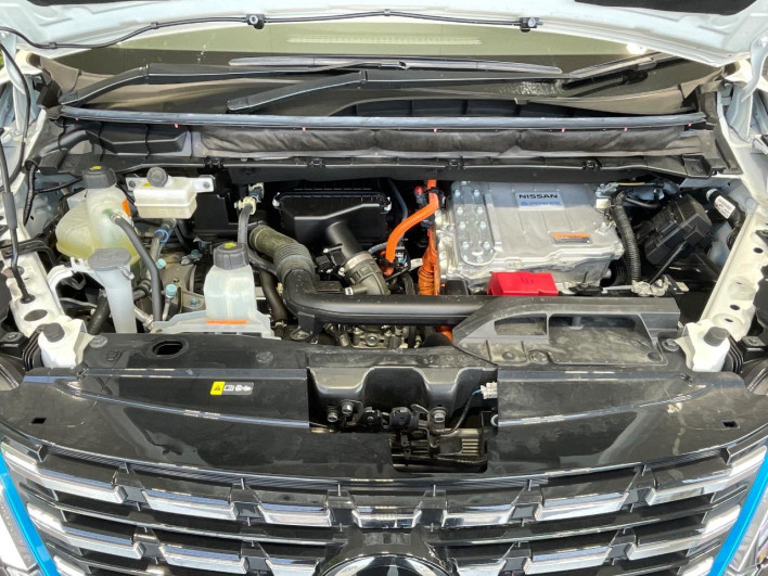 2022 Nissan Serena 6AA-HFC27 (UW-69f1f6fb27082)[4]