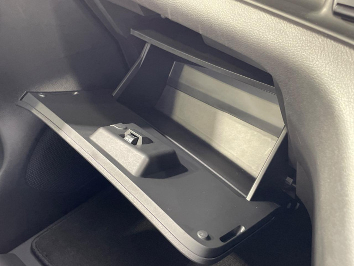 2022 Nissan Serena 6AA-HFC27 (UW-69f1f6fb27082)[11]