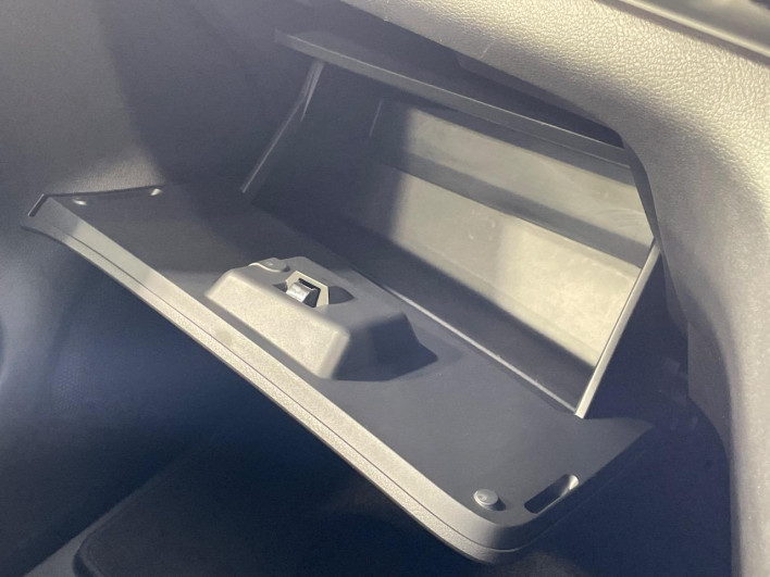 2022 Nissan Serena 6AA-HFC27 (UW-69f1f6fcba609)[12]