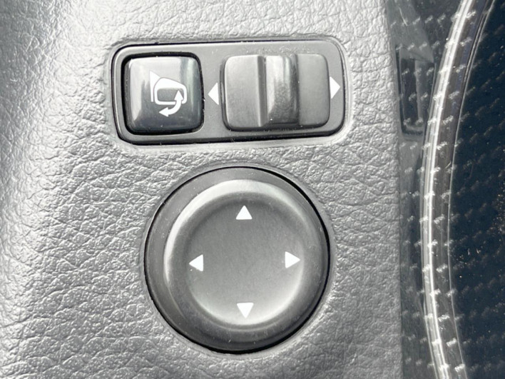 2018 Nissan X-Trail DAA-HNT32 (UW-69f1f6fea5b14)[24]