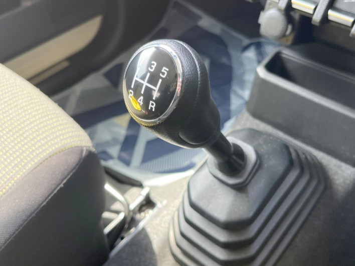 2023 Suzuki Jimny 3BA-JB64W (UW-69f1f6ff391f8)[26]