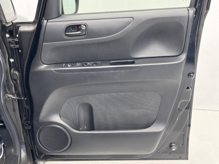 2013 Honda N-BOX CUSTOM DBA-JF1 (UW-69f1f703ee1a6)[28]