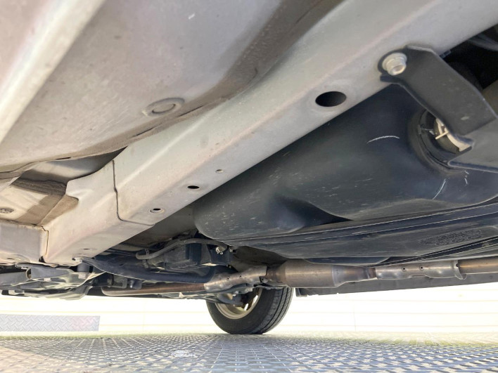 2014 Honda N-BOX DBA-JF1 (UW-69f1f70555171)[27]