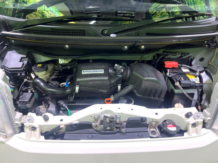 2015 Honda N-BOX DBA-JF1 (UW-69f1f70630178)[4]