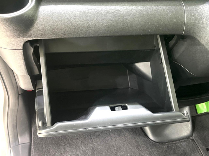 2015 Honda N-BOX DBA-JF1 (UW-69f1f70630178)[22]