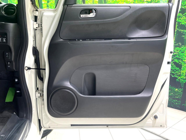 2015 Honda N-BOX DBA-JF1 (UW-69f1f70630178)[17]