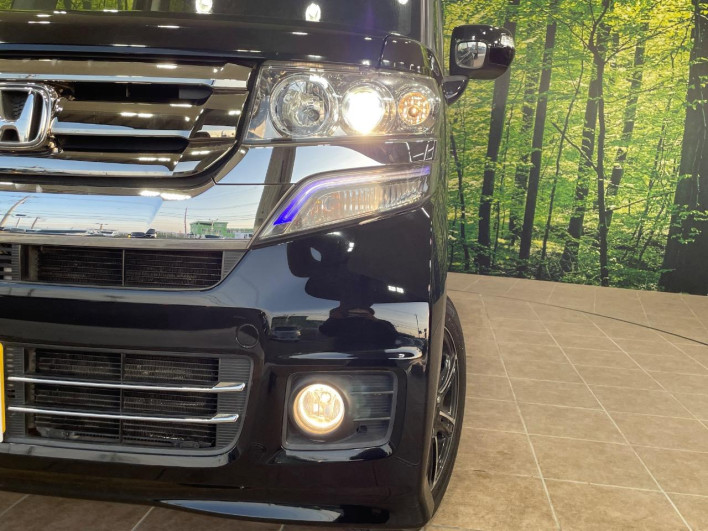 2016 Honda N-BOX CUSTOM DBA-JF1 (UW-69f1f707bed8f)[22]