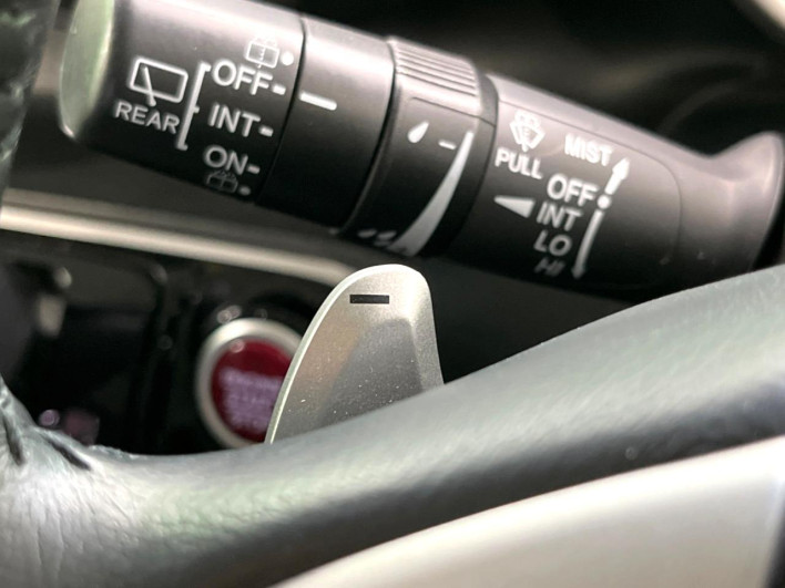 2014 Honda N-BOX CUSTOM DBA-JF1 (UW-69f1f70813998)[27]