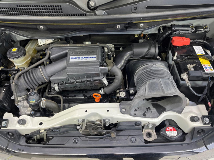 2015 Honda N-BOX CUSTOM DBA-JF1 (UW-69f1f7085e05e)[4]