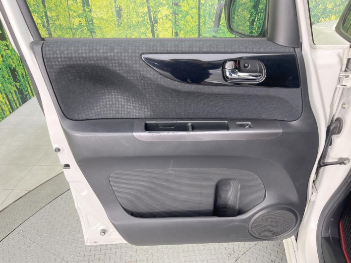 2016 Honda N-BOX CUSTOM DBA-JF1 (UW-69f1f709a8d76)[27]