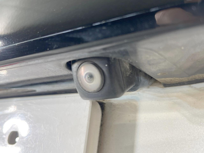 2016 Honda N-BOX CUSTOM DBA-JF1 (UW-69f1f709a8d76)[21]