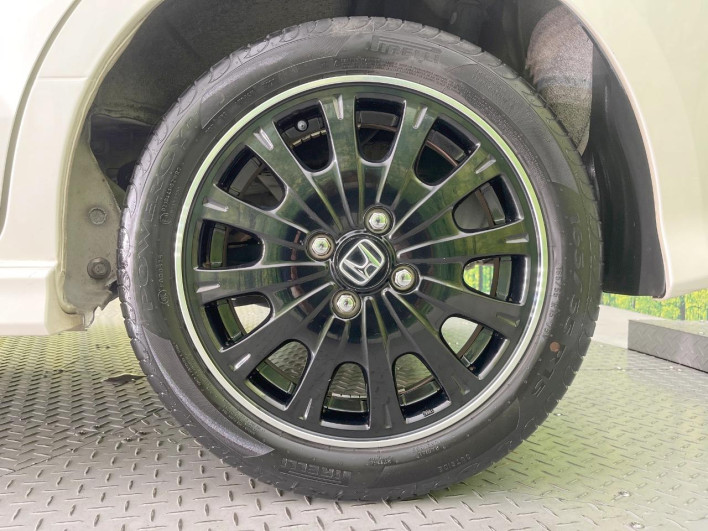 2016 Honda N-BOX CUSTOM DBA-JF1 (UW-69f1f709a8d76)[10]