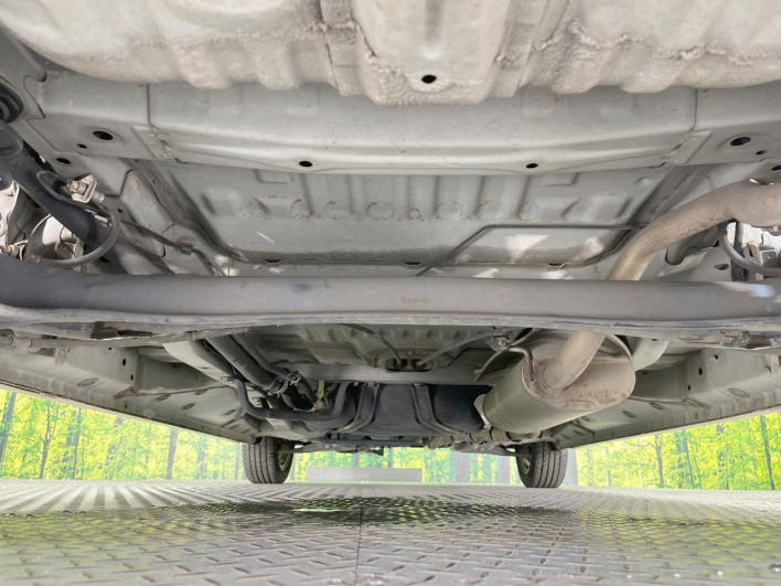 2016 Honda N-BOX CUSTOM DBA-JF1 (UW-69f1f709a8d76)[22]