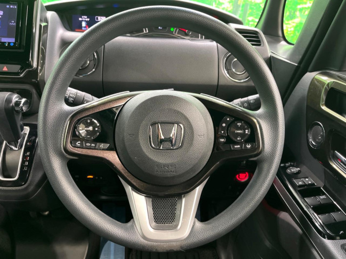 2018 Honda N-BOX CUSTOM DBA-JF3 (UW-69f1f70bd7f95)[17]