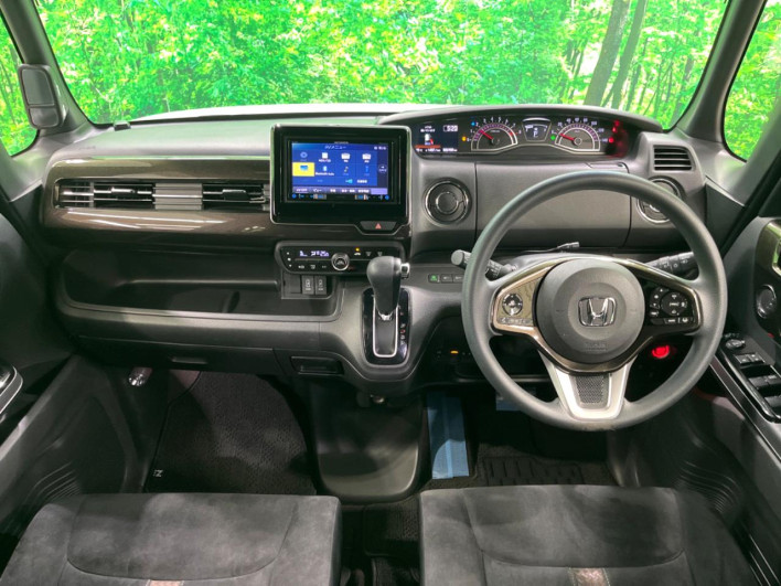 2018 Honda N-BOX CUSTOM DBA-JF3 (UW-69f1f70bd7f95)[16]