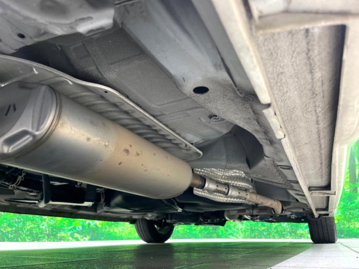 2018 Honda N-BOX CUSTOM DBA-JF3 (UW-69f1f70bd7f95)[11]