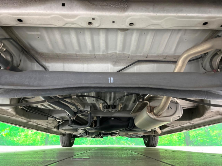 2018 Honda N-BOX CUSTOM DBA-JF3 (UW-69f1f70bd7f95)[9]