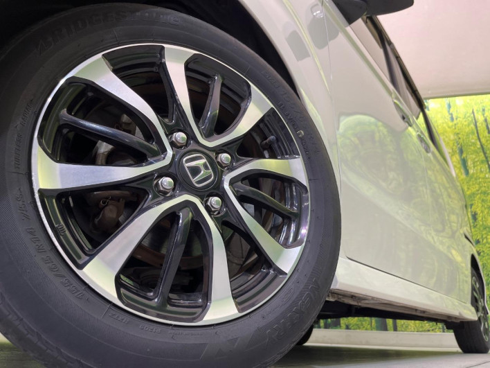 2018 Honda N-BOX CUSTOM DBA-JF3 (UW-69f1f70be45a0)[22]