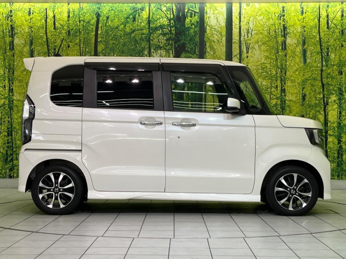 2018 Honda N-BOX CUSTOM DBA-JF3 (UW-69f1f70be45a0)[9]