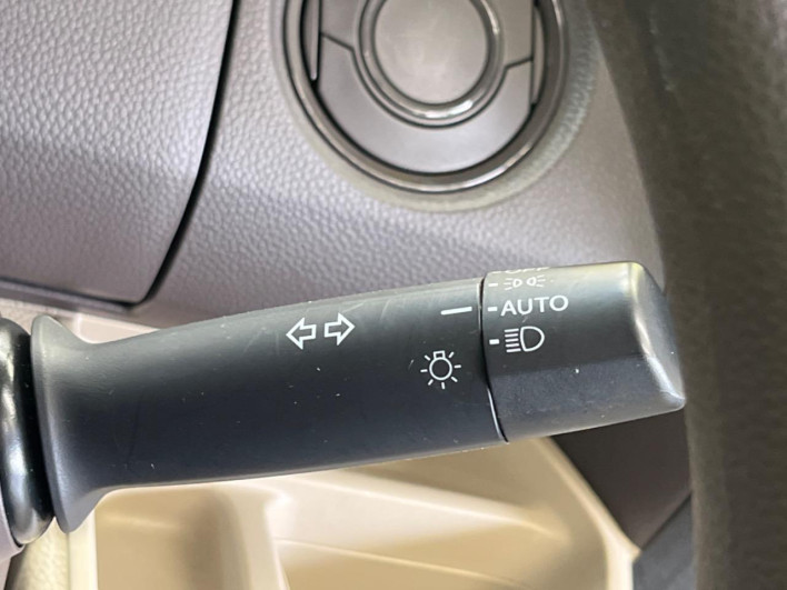 2019 Honda N-BOX DBA-JF3 (UW-69f1f70c95b7f)[27]