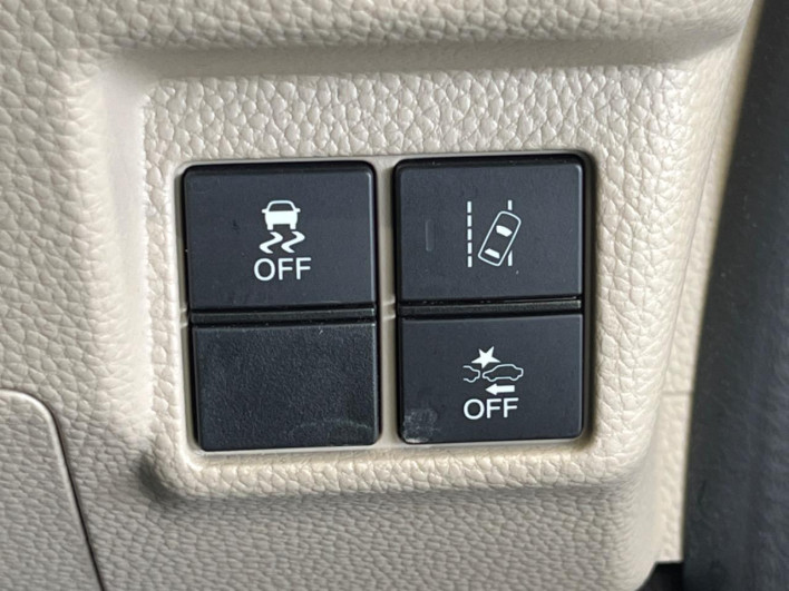 2019 Honda N-BOX DBA-JF3 (UW-69f1f70c95b7f)[23]