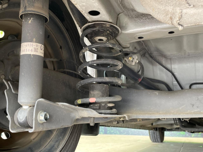 2019 Honda N-BOX DBA-JF3 (UW-69f1f70d96409)[23]