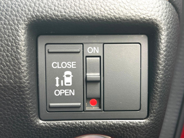 2019 Honda N-BOX CUSTOM DBA-JF3 (UW-69f1f70e20c3f)[19]